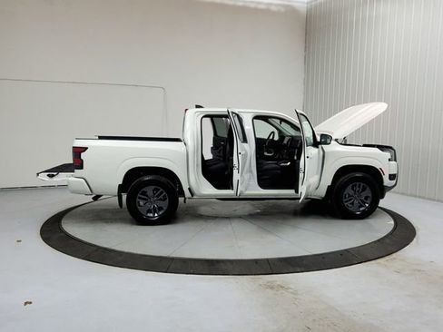 New 2026 Nissan Frontier SV w/ All-Weather Content Package image 16