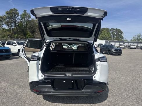 New 2026 Nissan Murano Platinum AWD/4WD image 12