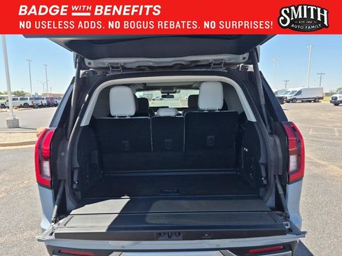 Used 2025 Ford Expedition Platinum w/ Platinum Ultimate Package AWD/4WD image 21