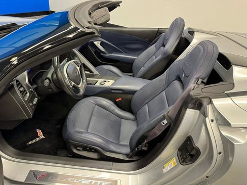 Used 2017 Chevrolet Corvette Z06 RWD image 16