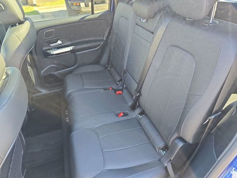 Used 2024 Mercedes-Benz GLB 250 4MATIC image 15