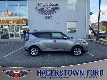 Used 2024 Kia Soul LX w/ Option Group 015