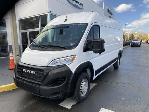 Used 2023 RAM ProMaster 2500 image 4