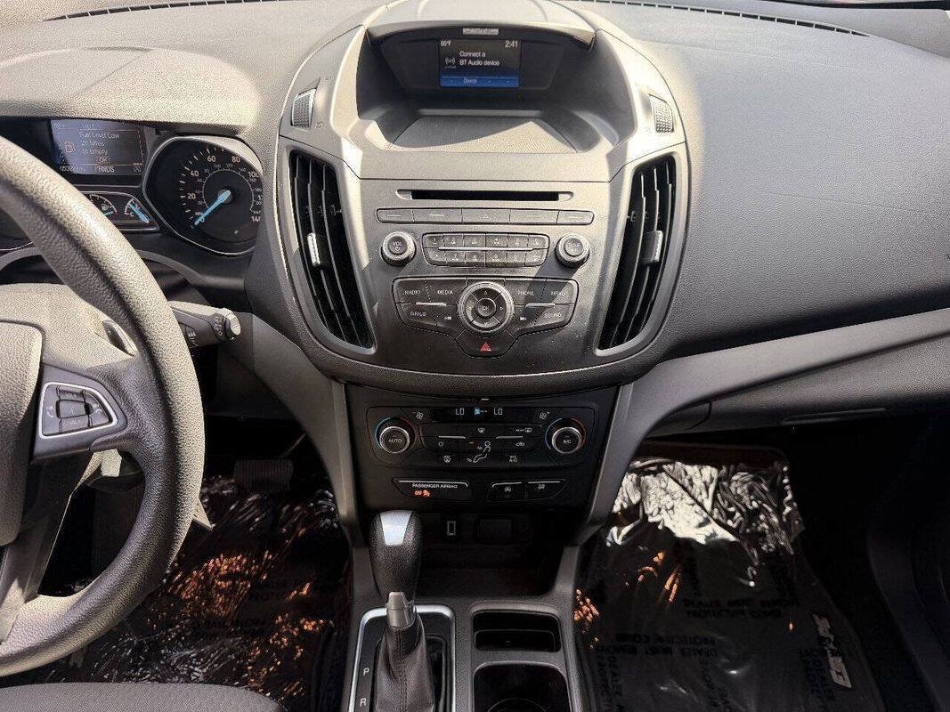 Used 2017 Ford Escape SE AWD/4WD image 14