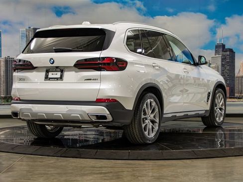 Used 2024 BMW X5 xDrive40i w/ Premium Package AWD/4WD image 8