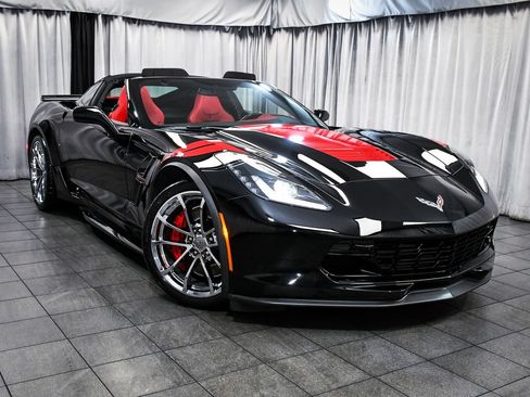 Used 2019 Chevrolet Corvette Grand Sport RWD image 3
