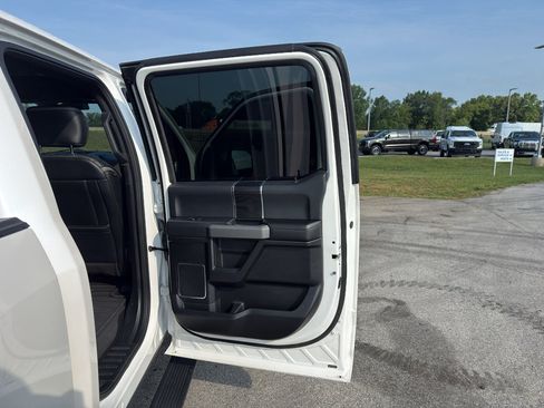 Used 2019 Ford F150 Platinum w/ Equipment Group 701A Luxury AWD/4WD image 23