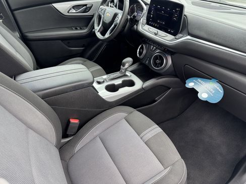 Used 2023 Chevrolet Blazer LT FWD image 18