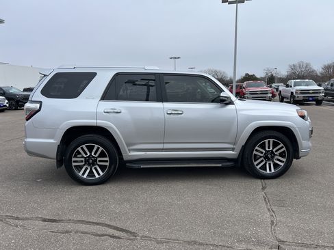 Used 2020 Toyota 4Runner Limited image 10