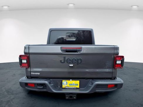 New 2026 Jeep Gladiator Sport AWD/4WD image 8