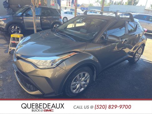 Used 2021 Toyota C-HR LE image 3