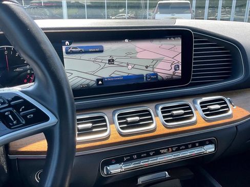 Certified 2025 Mercedes-Benz GLE 450e 4MATIC image 5