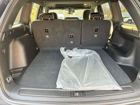 New 2025 Jeep Grand Cherokee Altitude image 4