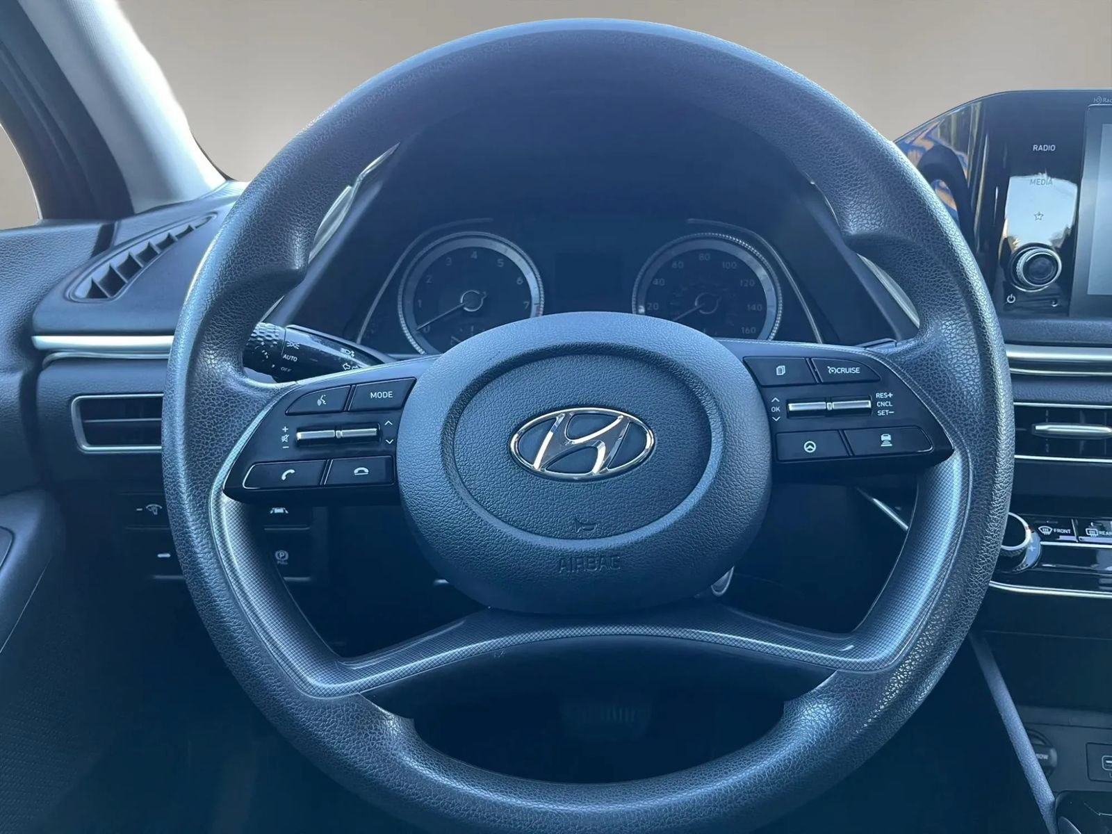 Used 2021 Hyundai Sonata SE FWD image 4
