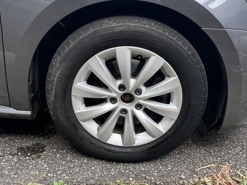 Used 2014 Volkswagen Passat Wolfsburg Edition image 31