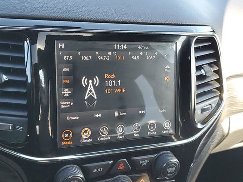 Certified 2020 Jeep Grand Cherokee Altitude image 22