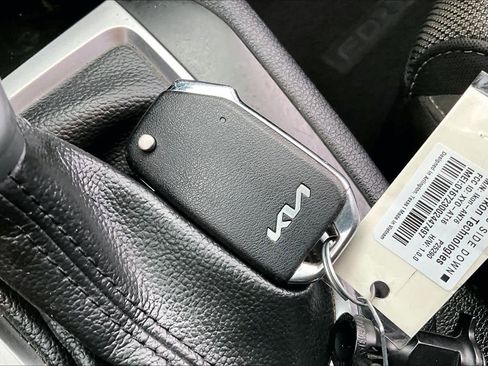 Used 2024 Kia Forte LXS w/ LXS Technology Package image 13