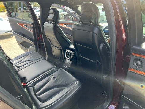 Used 2019 Lincoln Nautilus Reserve AWD/4WD image 29
