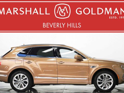 Used 2017 Bentley Bentayga AWD/4WD image 1