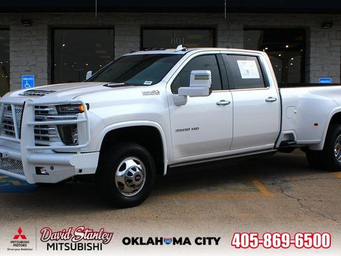 Used 2023 Chevrolet Silverado 3500 High Country image 1