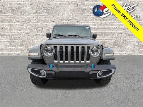 Used 2023 Jeep Wrangler Unlimited Sahara w/ Cold Weather Group AWD/4WD image 9
