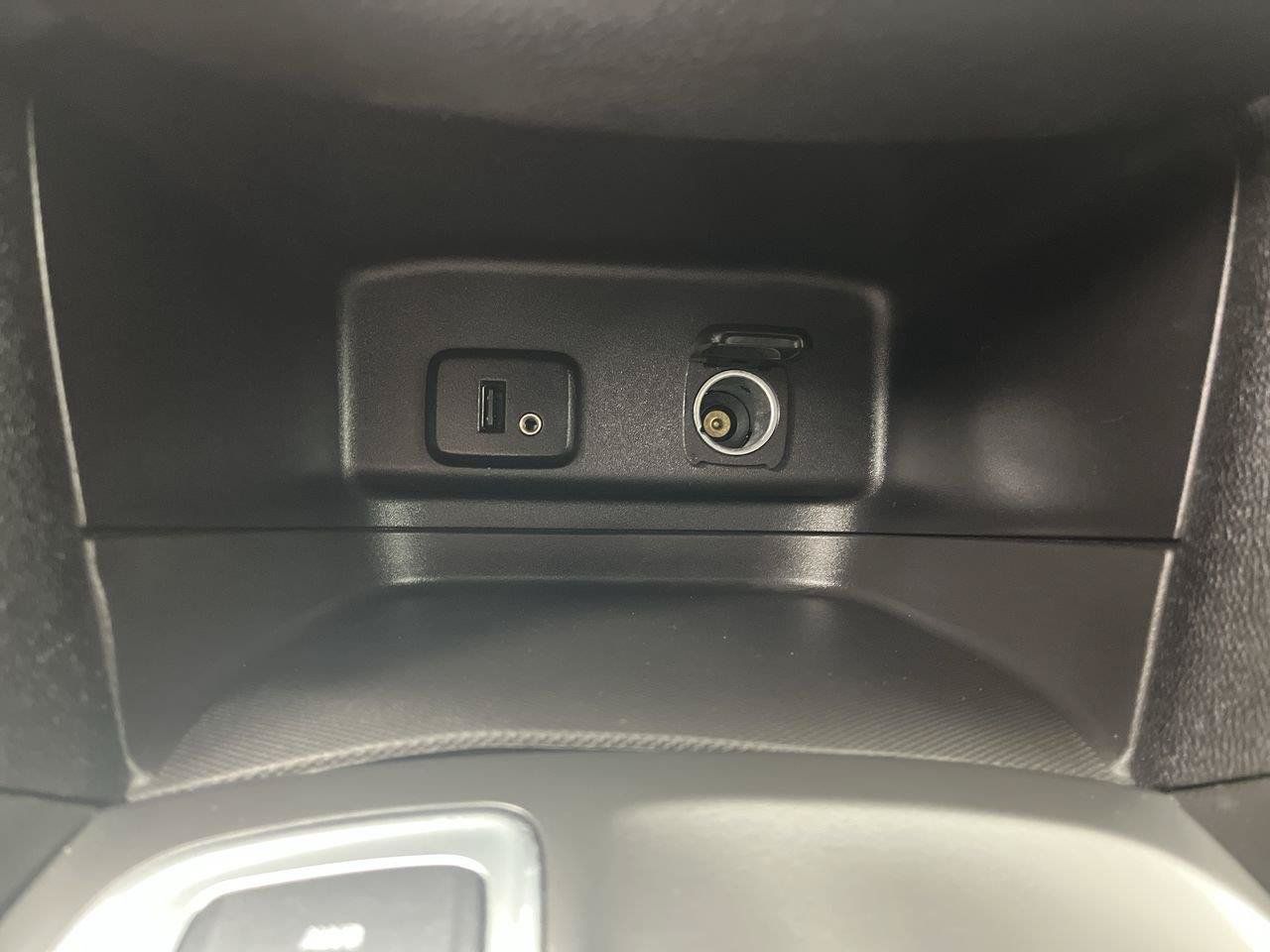 Used 2018 Chevrolet Equinox LT AWD/4WD image 21