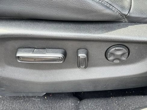 Used 2017 Honda CR-V EX-L image 7