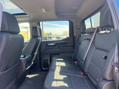 Used 2023 GMC Sierra 1500 Elevation w/ Elevation Premium Package AWD/4WD image 15