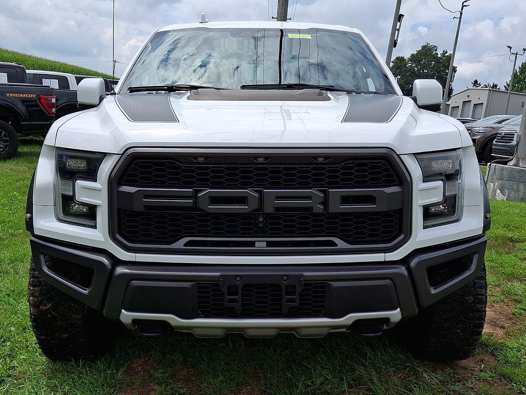 Used 2019 Ford F150 Raptor w/ Equipment Group 802A Luxury AWD/4WD image 2
