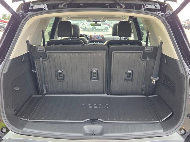 New 2026 Nissan Pathfinder Platinum FWD image 13