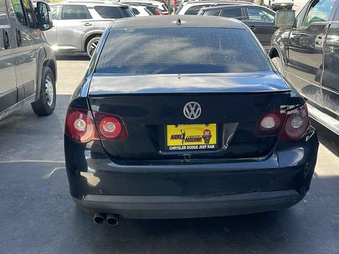 Used 2009 Volkswagen Jetta S FWD image 5