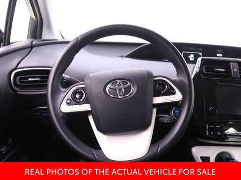 Certified 2018 Toyota Prius Three FWD image 5