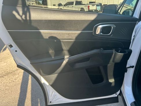 Used 2023 Kia Sorento SX image 26