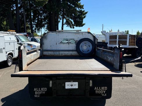 Used 2016 Ford F550 4x4 Crew Cab Super Duty w/ Power Equipment Group image 35