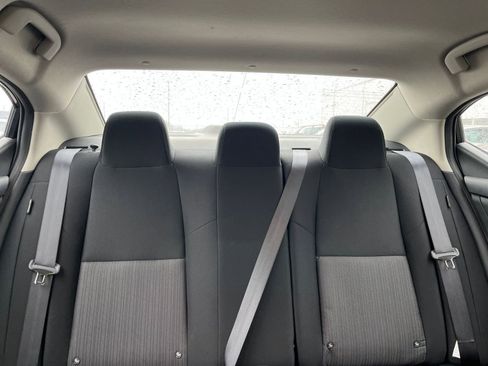 Used 2025 Nissan Sentra SV image 37