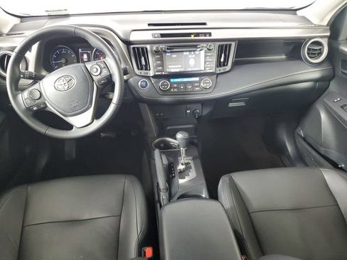 Used 2018 Toyota RAV4 XLE AWD/4WD image 12
