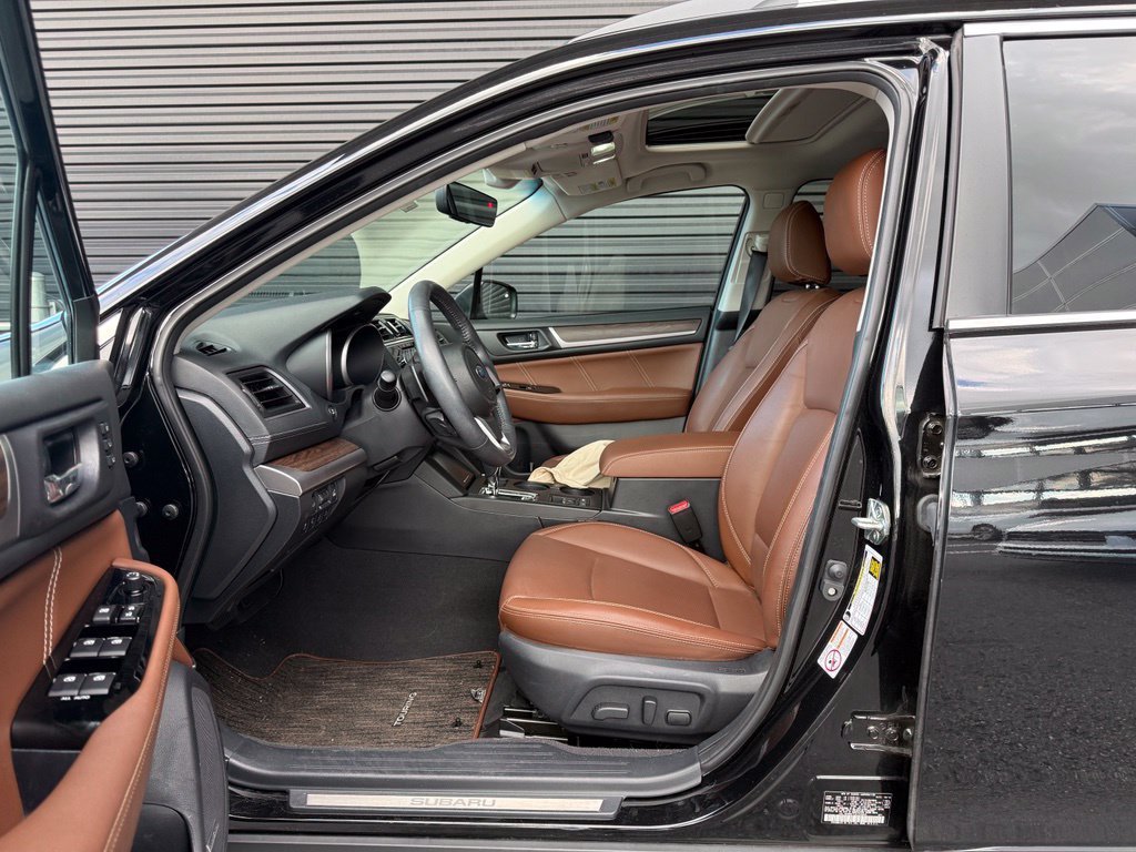 Used 2019 Subaru Outback 3.6R Touring AWD/4WD image 6