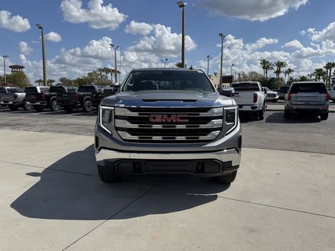 New 2026 GMC Sierra 1500 SLE w/ Preferred Package image 9
