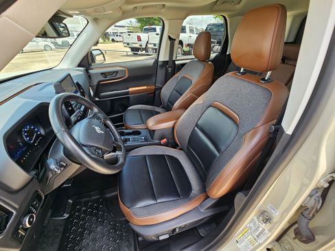 Certified 2024 Ford Bronco Sport Outer Banks w/ Tech Package image 16