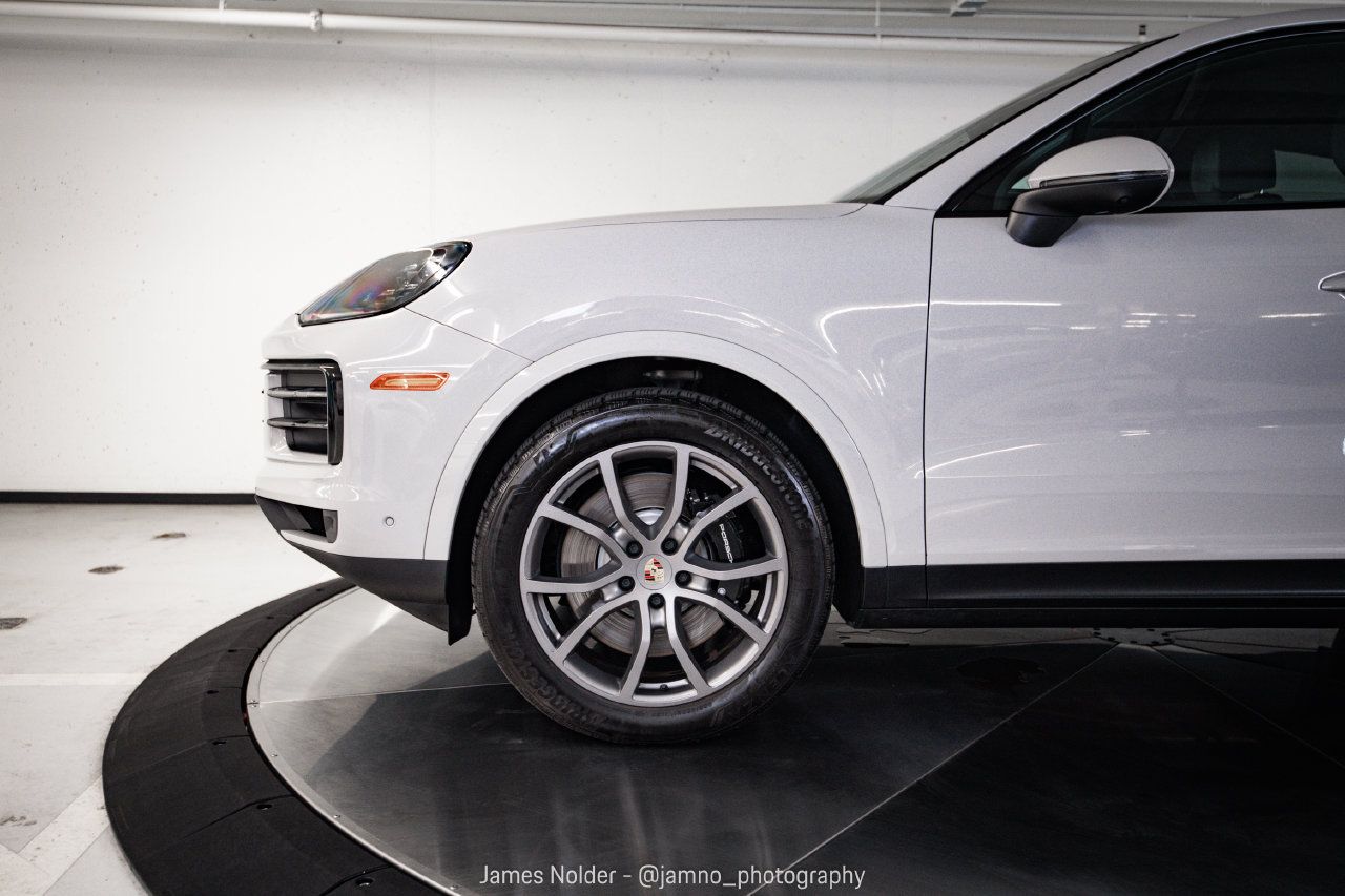Certified 2024 Porsche Cayenne S AWD/4WD image 11