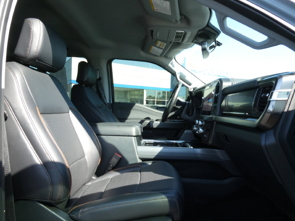 Used 2025 Ford F250 Lariat w/ Tremor Off-Road Package AWD/4WD image 13
