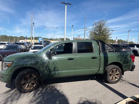 Certified 2024 Nissan Titan SV w/ SV Bronze Edition Package image 4