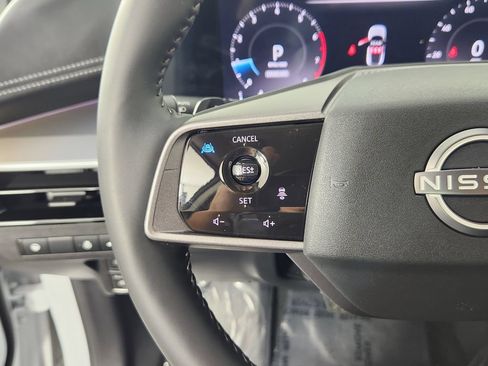 Used 2025 Nissan Murano SL AWD/4WD image 24