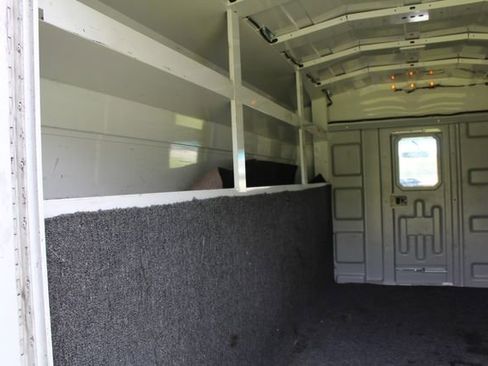 Used 2022 Ford E-350 and Econoline 350 Super Duty w/ Power Windows & Locks Group image 12