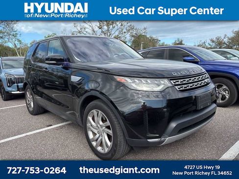 Used 2017 Land Rover Discovery HSE image 4