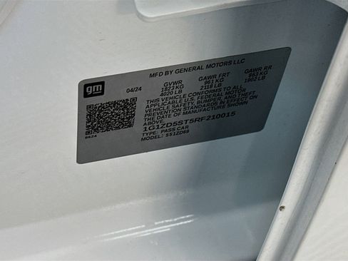 Used 2024 Chevrolet Malibu LT FWD image 12