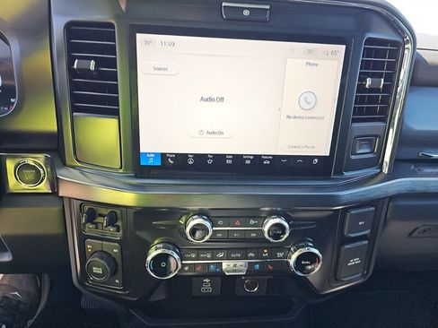 Used 2025 Ford F350 Lariat w/ Camper Package image 5