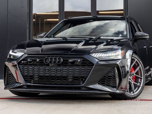Used 2021 Audi RS 6 AWD/4WD image 3