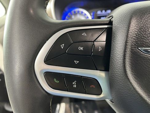 Used 2023 Chrysler Voyager LX FWD image 19