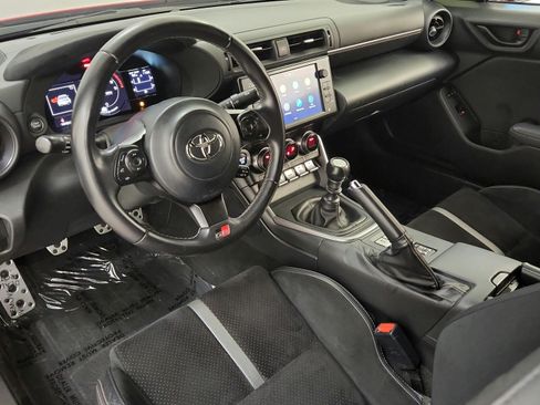 Used 2023 Toyota GR86 Premium RWD image 16